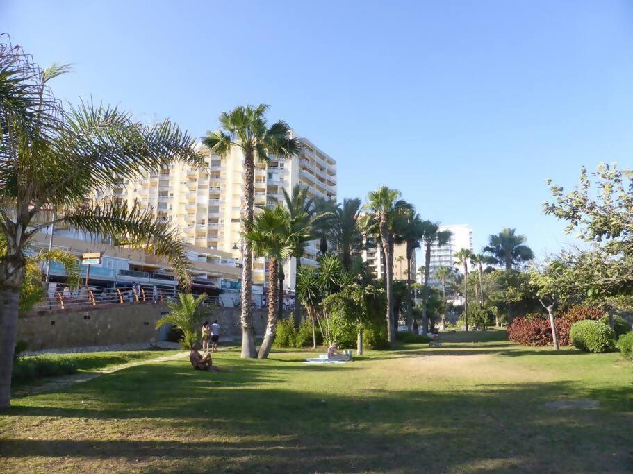 Estudio Nefeli Primera Linea Playa Amazing Views Benalmádena Eksteriør billede