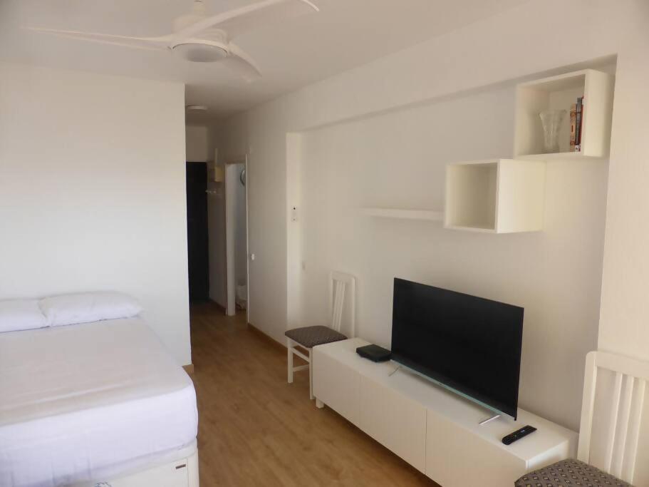 Estudio Nefeli Primera Linea Playa Amazing Views Benalmádena Eksteriør billede